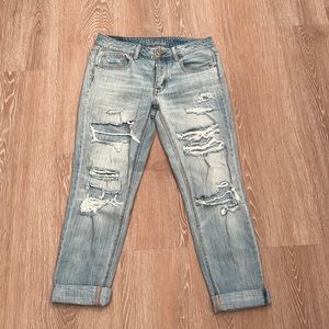 American Eagle Tomgirl Distressed Jeans - Size 2